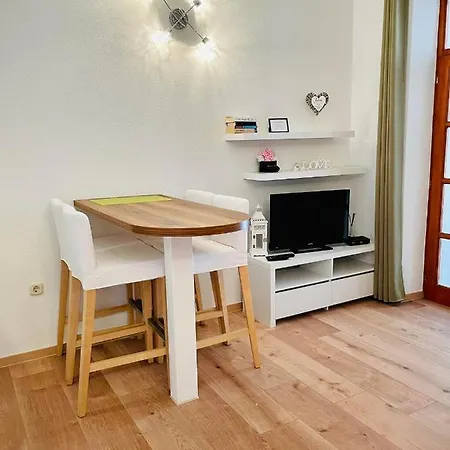 Lukrecia Lejlighed *